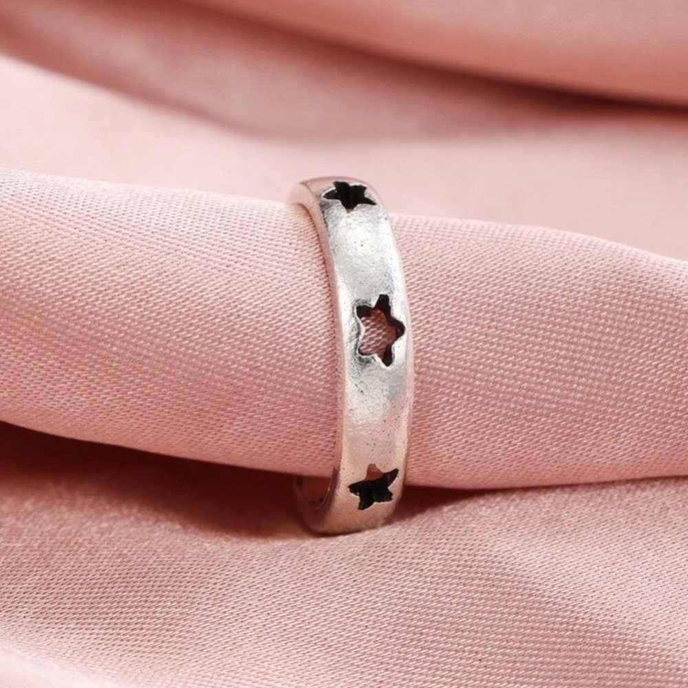 Silver Star Toe Ring - Picture 4 of 6